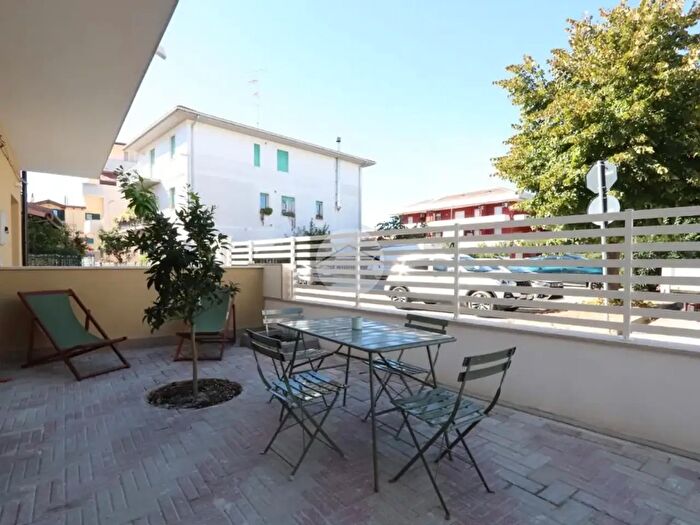 Appartamento quadrilocale in vendita in Via Molise, Alba Adriatica