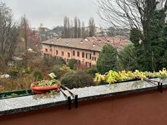 Casa trilocale in affitto in Via Ardengo Folperti, Città Giardino, Pavia