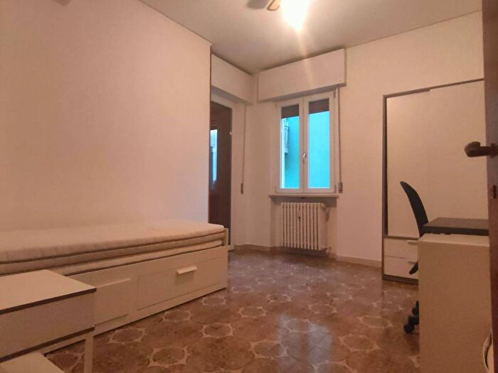 Appartamento quadrilocale in affitto in Via della Scala Brunoro, Borgo Roma, Verona