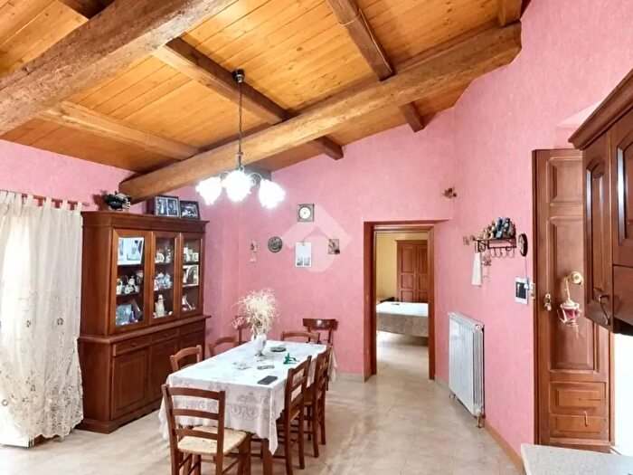 Appartamento trilocale in vendita in Via della Torre, Olevano Romano
