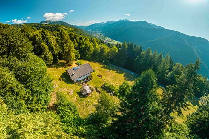 Casa quadrilocale in vendita in Località Pafse, Porte di Rendena
