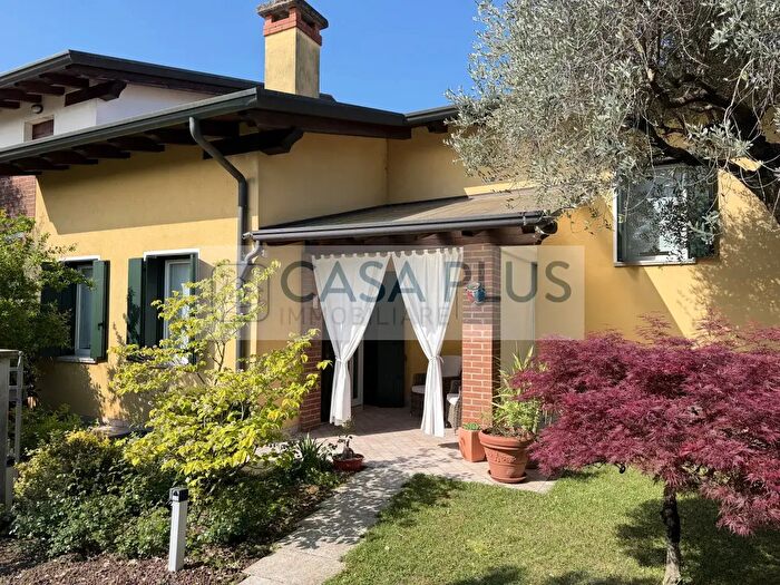 Casa con 6 locali in vendita in Via E Fermi, Galliera Veneta
