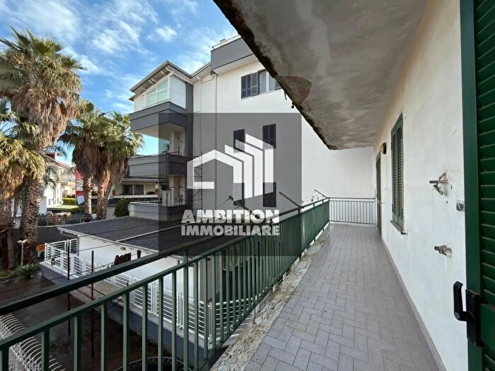 Appartamento con 5 locali in vendita in Via Panagulis, Mugnano Di Napoli