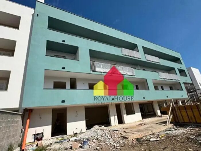 Appartamento quadrilocale in vendita in Via Giovanni Prati, Giugliano In Campania