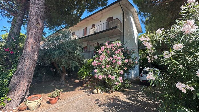 Casa con 6 locali in vendita in Cervia