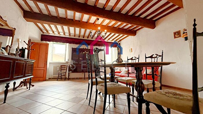 Casa con 6 locali in vendita in Villa Basilica