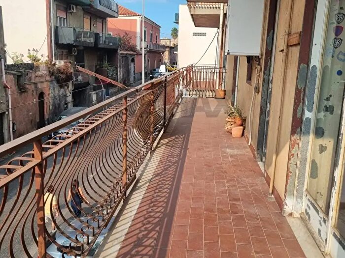 Appartamento con 5 locali in vendita in Via Cristoforo Colombo, Tremestieri Etneo