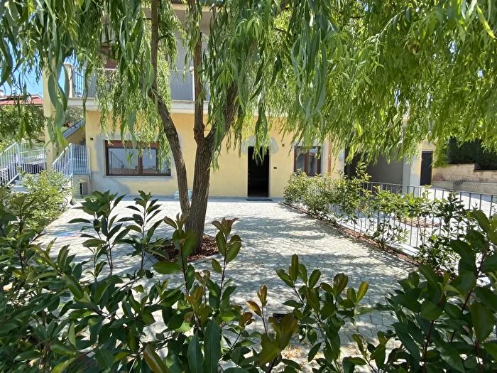 Appartamento bilocale in affitto in Salita Gino Rocca, Alba
