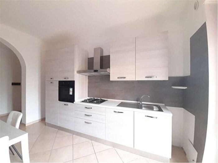 Appartamento trilocale in affitto in Via Campi, Cristo, Alessandria