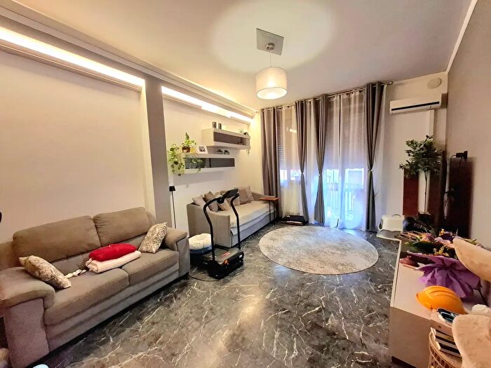 Appartamento con 5 locali in vendita in Via Giosuè Carducci, Rovigo