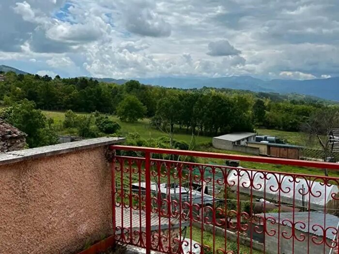 Casa trilocale in vendita in Via Amicis, Pizzoli