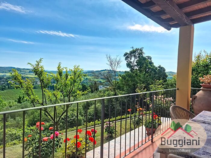 Casa con 7 locali in vendita in Montespertoli
