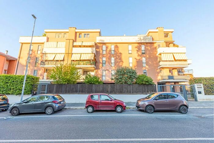 Appartamento trilocale in vendita in Via Fraine, Roma