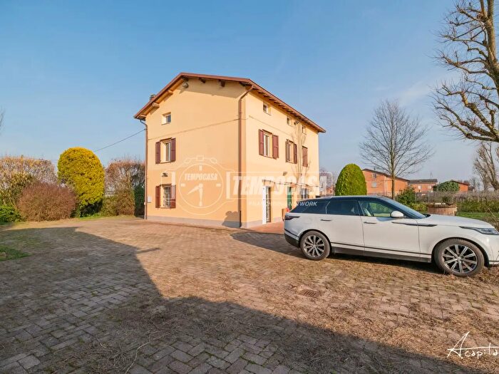 Casa con 5 locali in vendita in Via Foschiera, Soliera