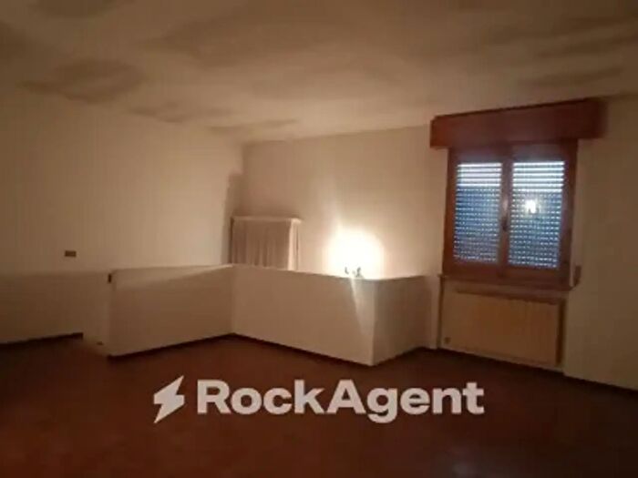 Casa quadrilocale in vendita in Viale dei Mille, Mede