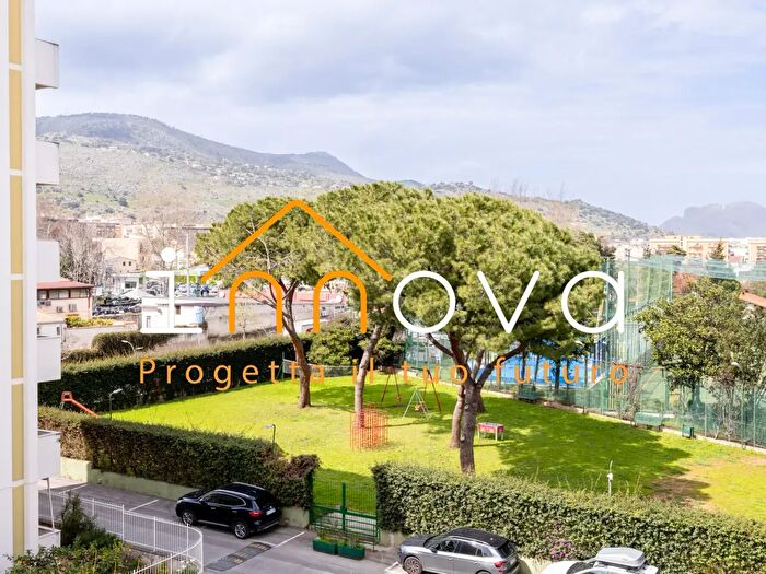 Appartamento in affitto in Viale Michelangelo, Palermo