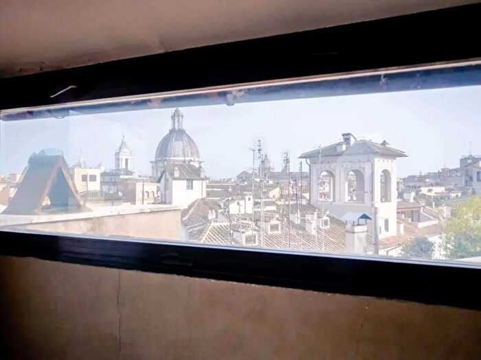 Appartamento in affitto in Piazza di Montevecchio, Roma