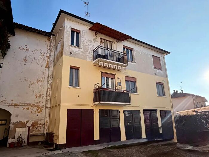 Appartamento trilocale in vendita in Gambolo