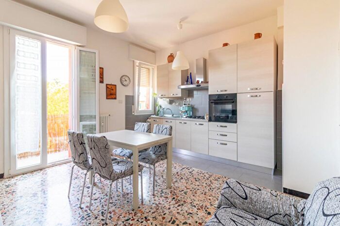 Appartamento trilocale in vendita in Via Isonzo, Casalecchio Di Reno