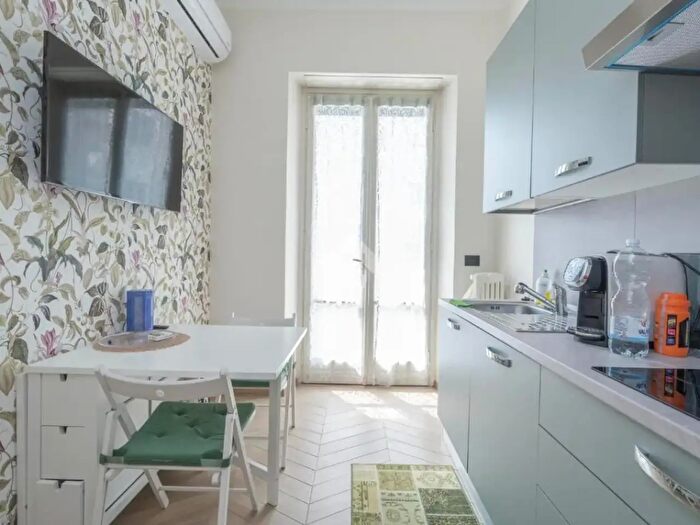 Appartamento bilocale in vendita in Via Po, Torino