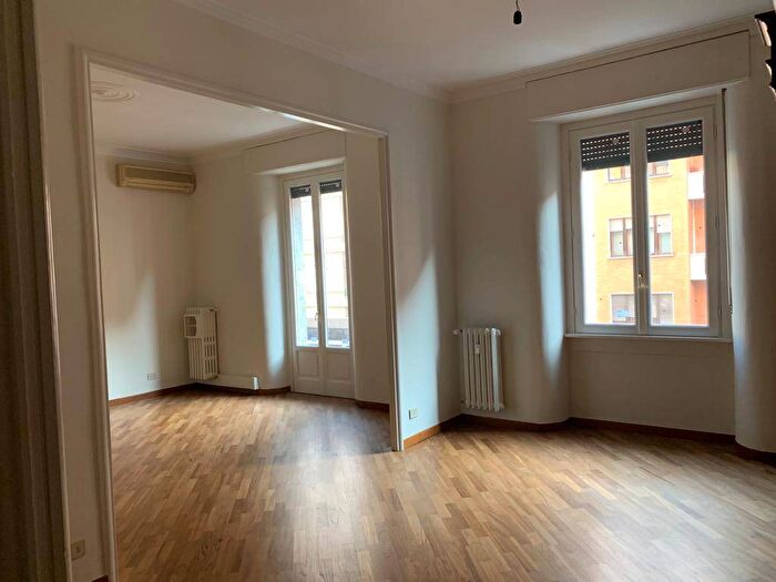 Appartamento quadrilocale in affitto in Via Raimondo Franchetti, Repubblica, Milano