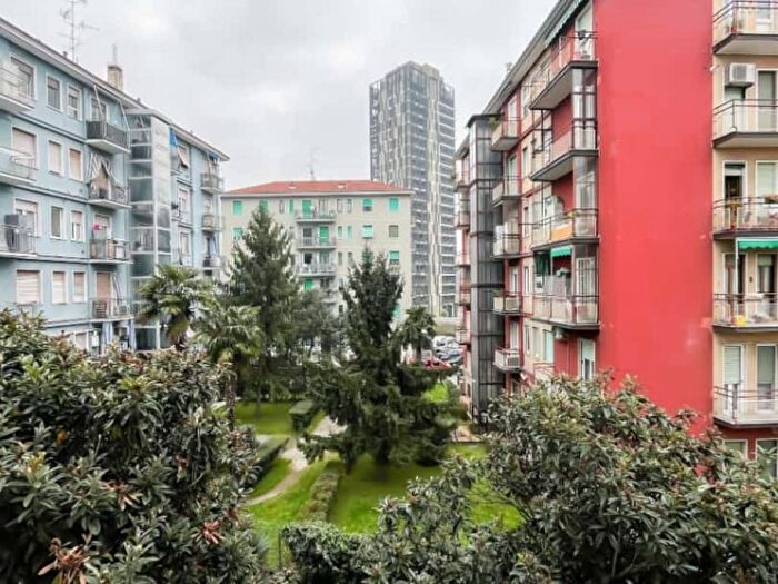 Appartamento in affitto in Via Monfalcone, Cimiano, Milano