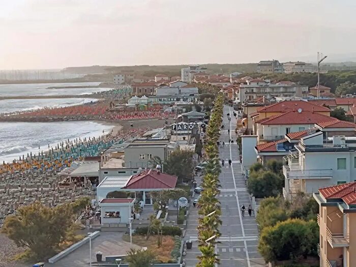 Appartamento trilocale in vendita in Cecina