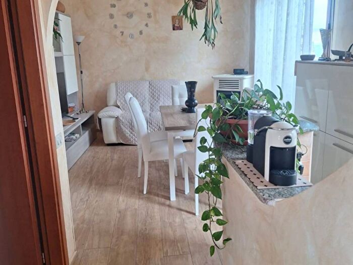 Appartamento trilocale in affitto in Via Carlo De Cristoforis, Quartu, Quartu Sant'Elena