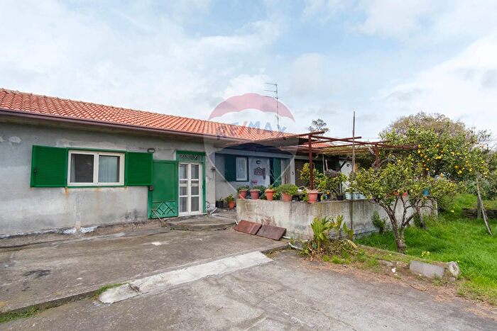 Casa con 6 locali in vendita in Via Torrente Lavinaio, Viagrande