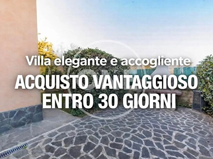 Casa con 6 locali in vendita in Via Cima Cristallo, Fiumicino