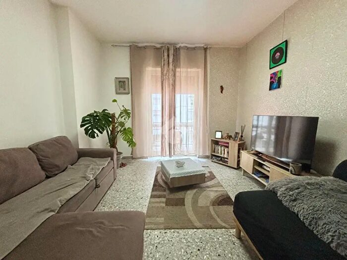 Appartamento trilocale in vendita in Via Monfalcone, Napoli