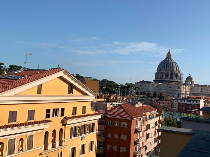 Appartamento monolocale in affitto in Via di Monte del Gallo, Gregorio VII Piccolomini, Roma