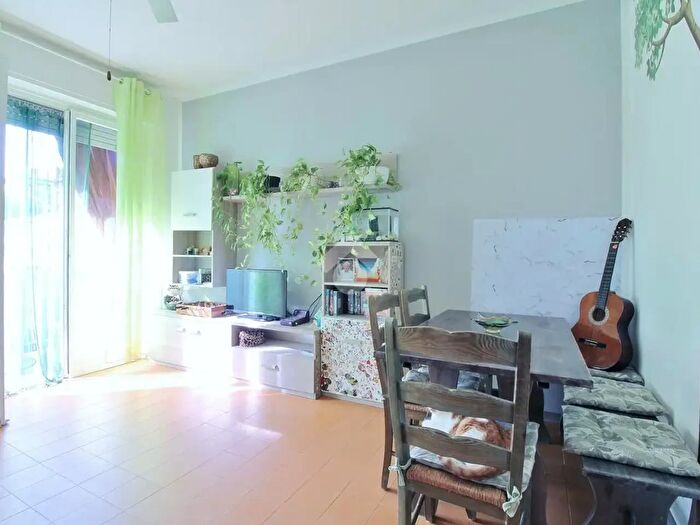 Appartamento bilocale in vendita in Via Ugo Foscolo, Voghera