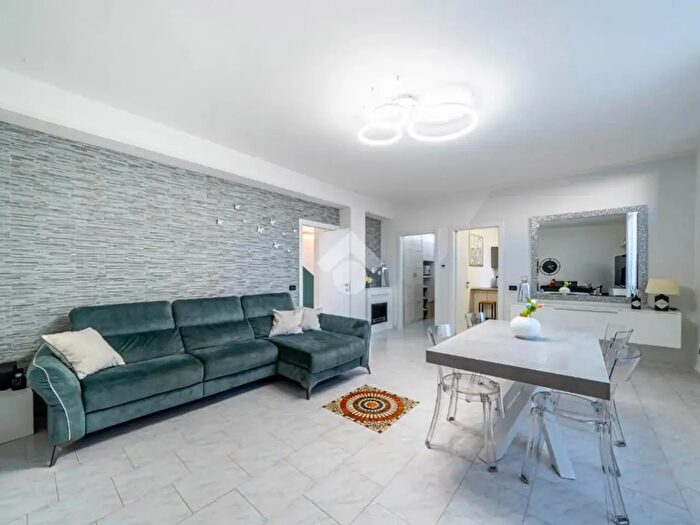 Appartamento quadrilocale in vendita in Via a Tragni, Gattatico