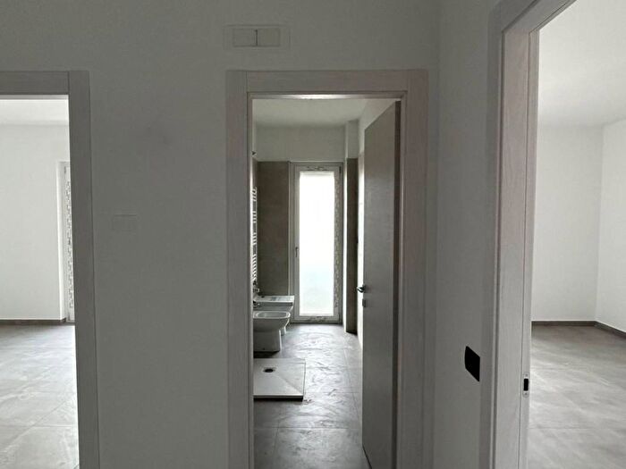 Appartamento trilocale in affitto in Via Niccolò Copernico, Centro, Bellizzi