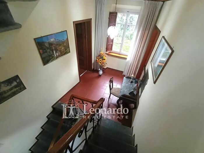 Casa con 8 locali in vendita in Via di Canipaletti, Massarosa