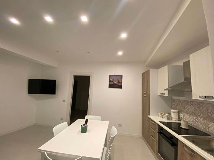 Appartamento bilocale in affitto in Via Giuseppe Pellegrino, Centro, Vietri sul Mare