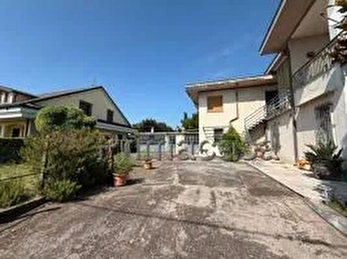 Casa con 9 locali in vendita in Corso della Vittoria, Legnago