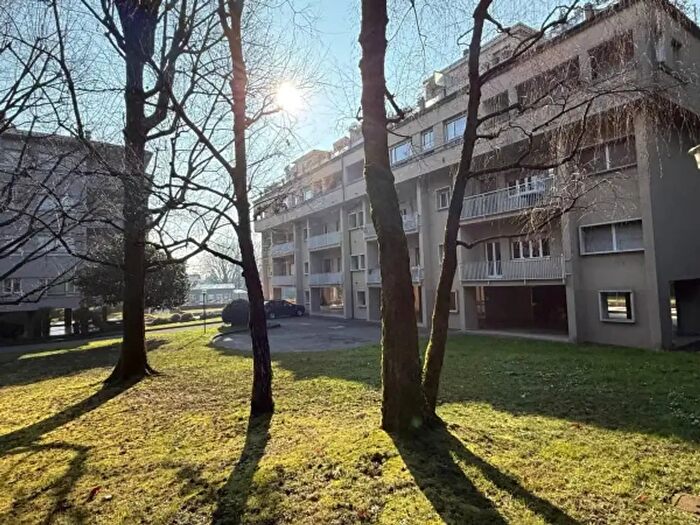 Appartamento trilocale in vendita in Via alla Madonna, Cantu