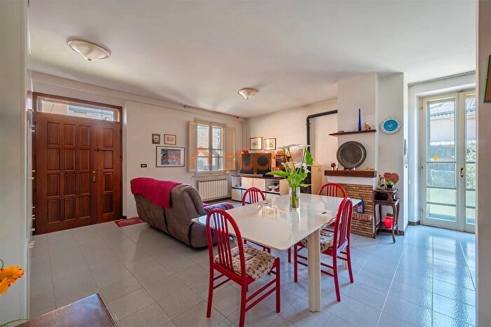 Appartamento con 5 locali in vendita in Via del Volo Perugia Pg, Perugia