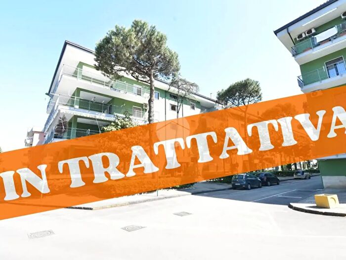 Appartamento trilocale in vendita in Viale dei Fiori, Cercola