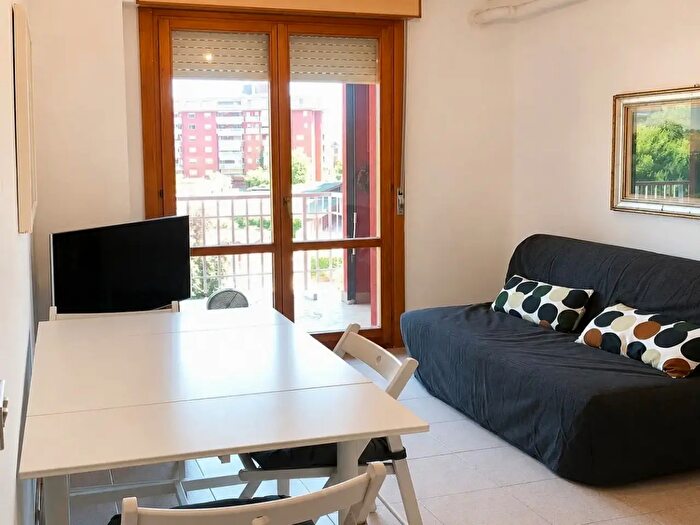 Appartamento bilocale in affitto in Via dei Caduti, Assago