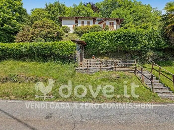 Casa trilocale in vendita in Strada Provinciale, Maccagno con Pino e Veddasca