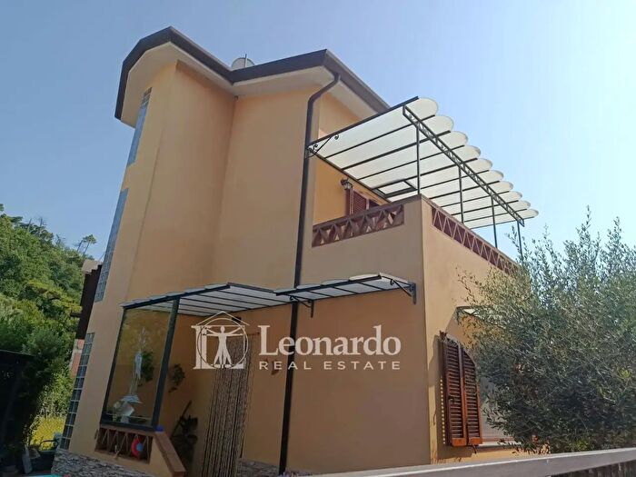Casa con 5 locali in vendita in Via Fontana, Massarosa