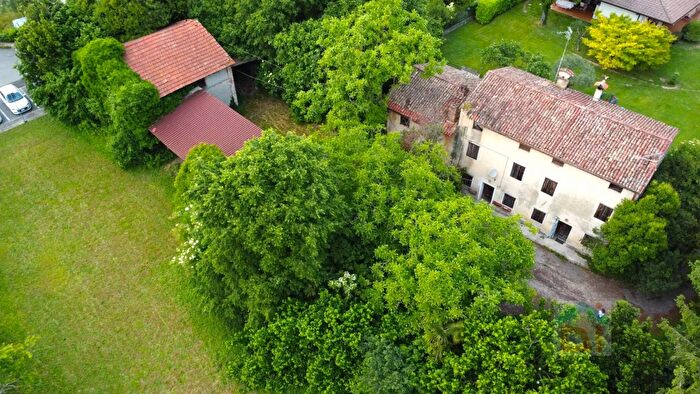 Casa quadrilocale in vendita in Via degli Eroi, Gradisca DIsonzo