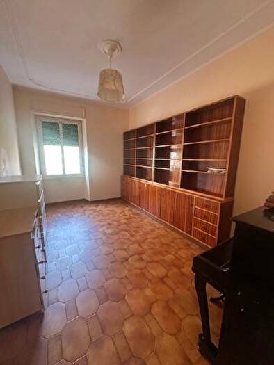 Appartamento trilocale in affitto in Via Enna, Villa Fiorelli, Roma