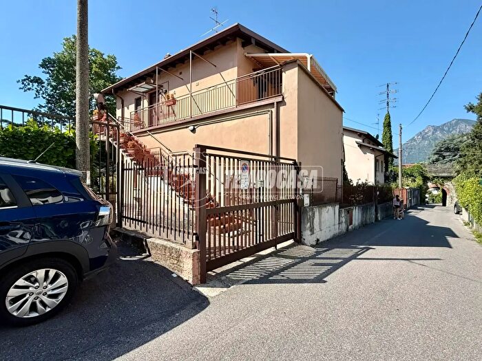 Appartamento trilocale in vendita in Lecco