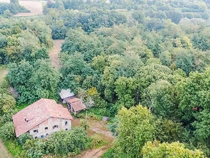 Casa con 8 locali in vendita in Garbagnate Monastero