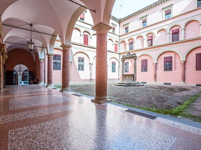 Appartamento monolocale in affitto in Via Nazario Sauro, Centro Storico, Bologna