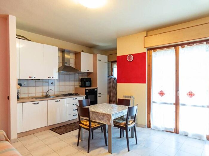 Appartamento bilocale in affitto in Via Giacomo Brodolini, Luni Mare, Luni